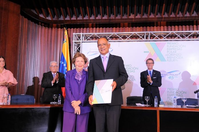 Premio Lorenzo Mendoza Fleury