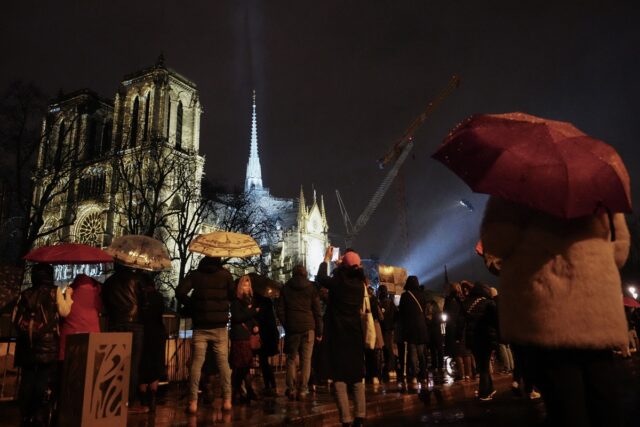 Notre Dame recibió 860.000 visitantes desde su reapertura