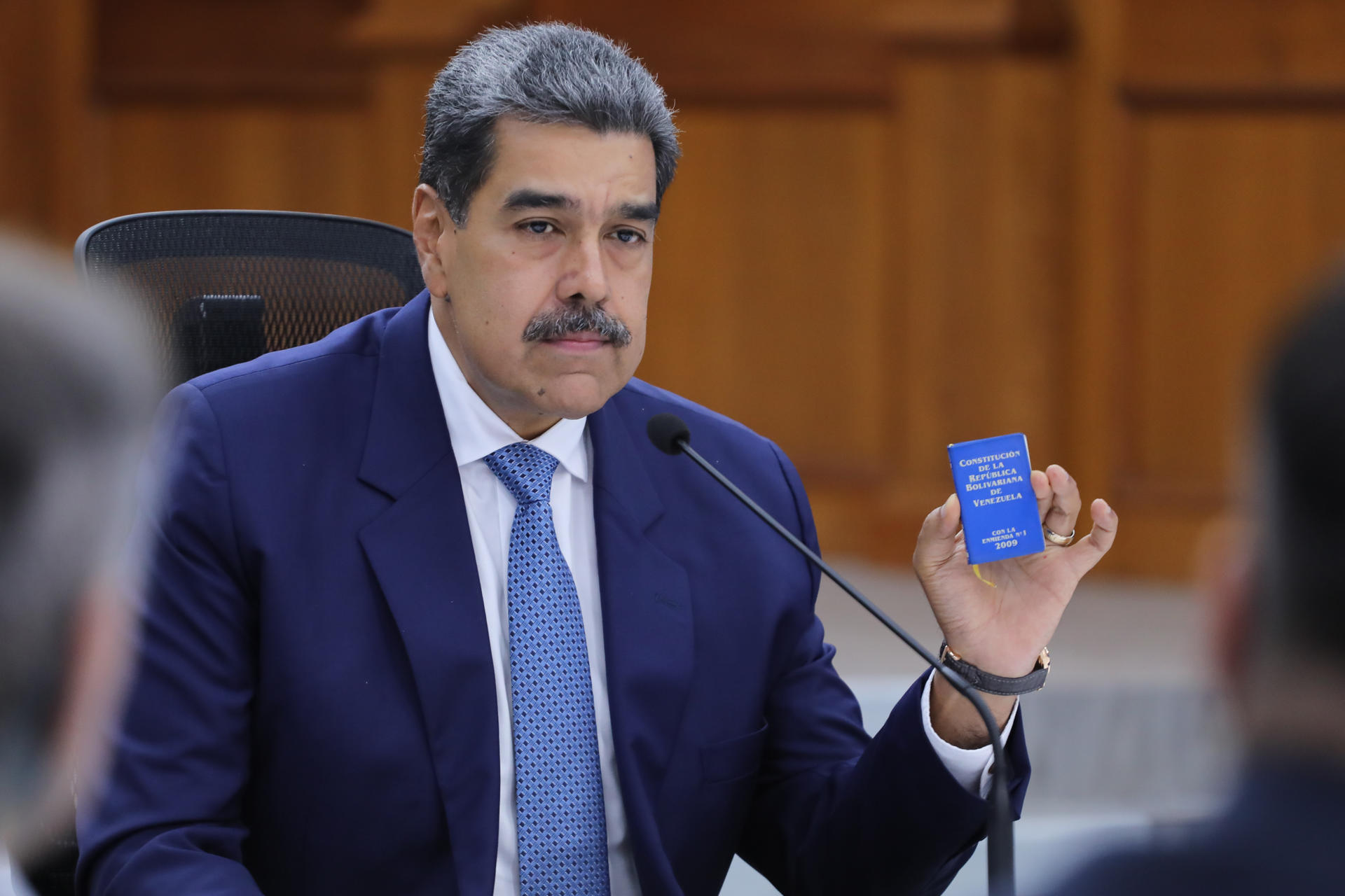 la reforma constitucional será sometida a un referendo este año, en una fecha aún por definir