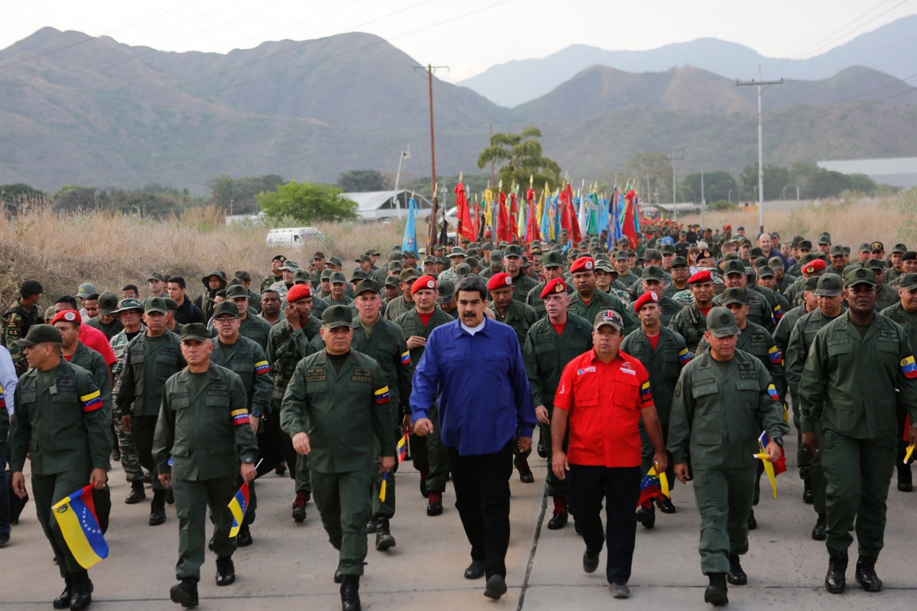 Ministerio de Defensa obliga a militares próximos al retiro a permanecer un año más en servicio