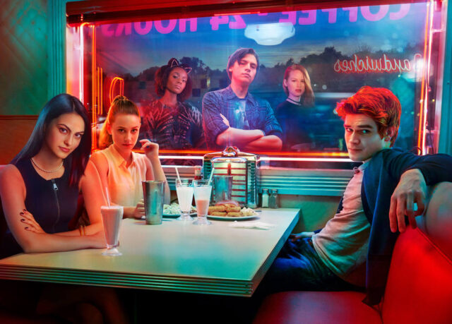 Riverdale trae a un Archie moderno y rodeado de intrigas