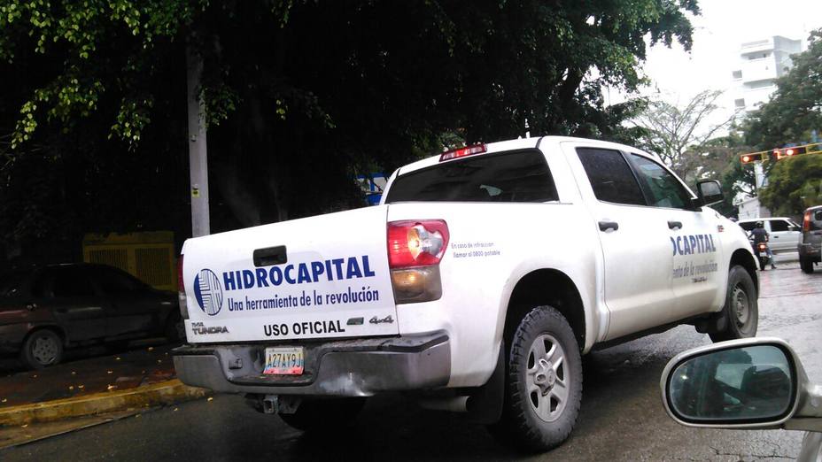 Varias zonas de Caracas están sin agua por reparación de tuberías - EL ...