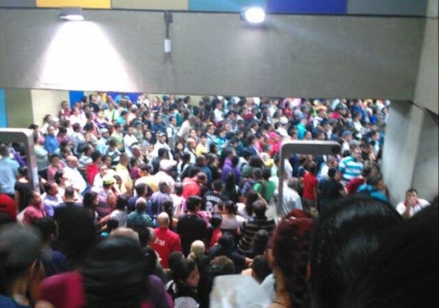Metro de Caracas: un infierno debajo de la ciudad