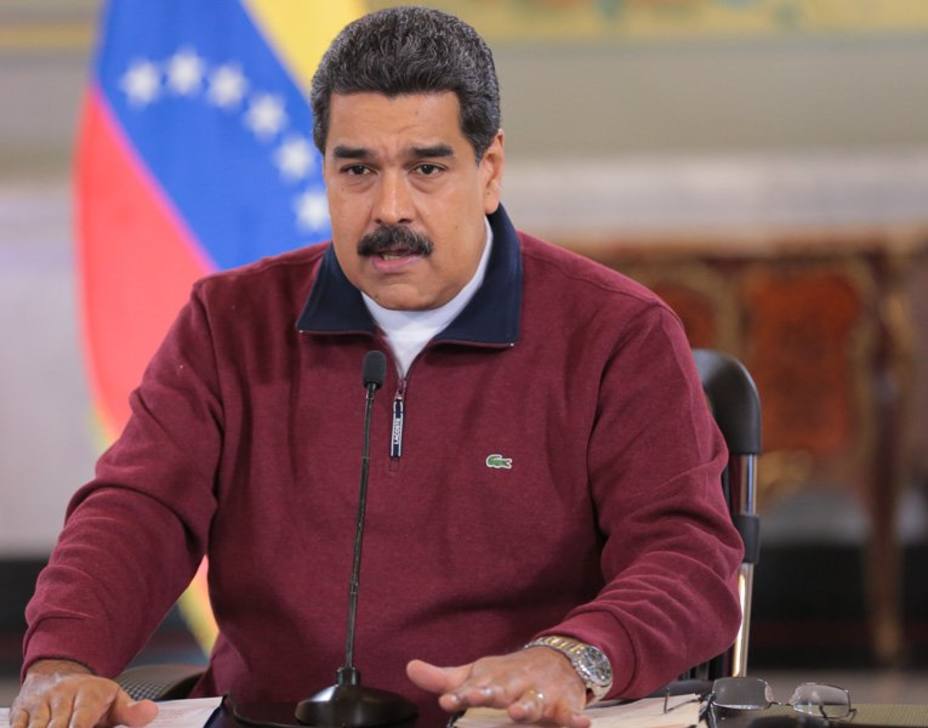 maduro-anuncio-bono-del-dia-juventud_222465.jpg