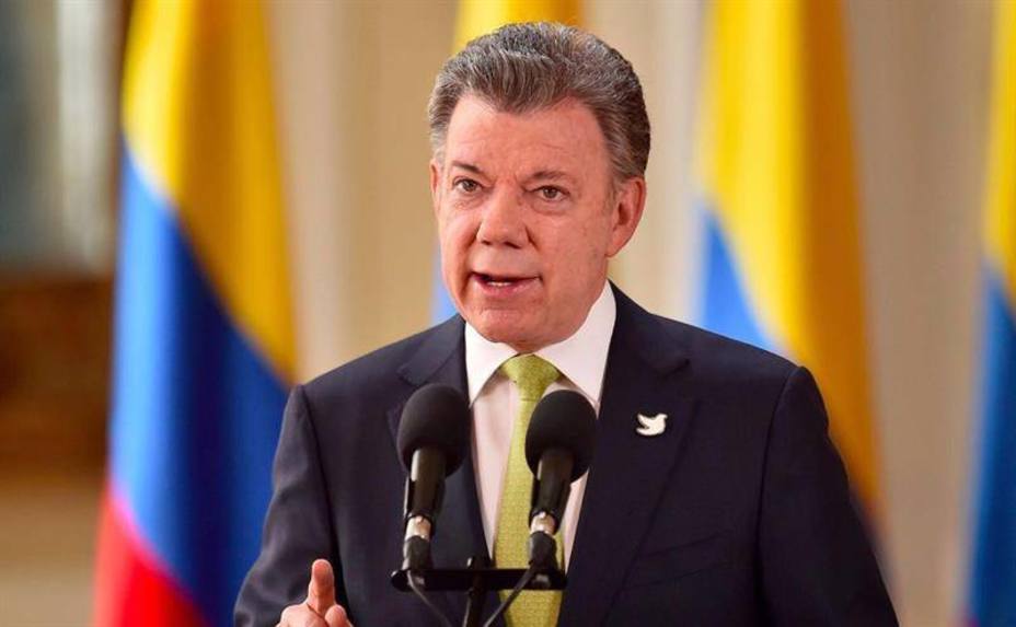 santos-califico-crimen-atroz-asesinato-periodistas-ecuatorianos_230900.jpg