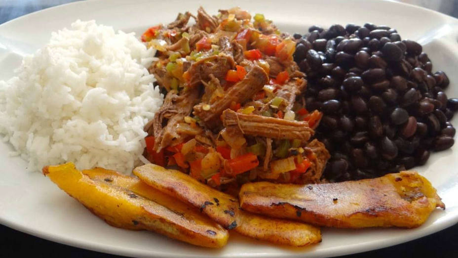 El pabellón criollo venezolano y el cebiche peruano avanzaron a la final del Mundial de Comidas de Ibai Llanos