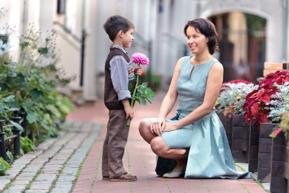por-que-celebra-dia-las-madres_234905.jpg