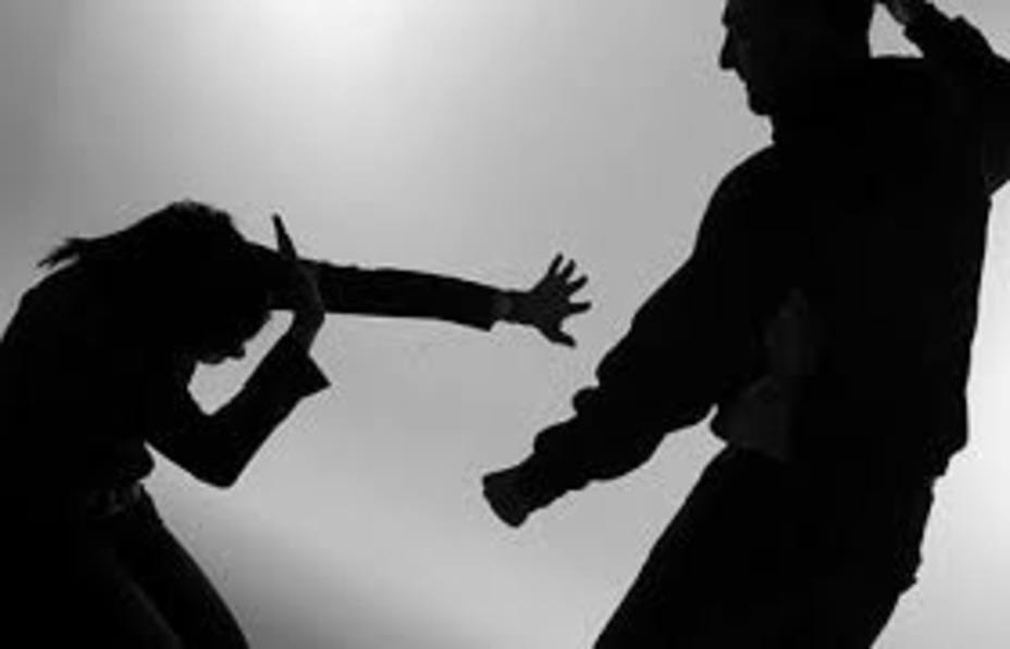 Detienen a hombre tras a agredir a una mujer con arma blanca - EL NACIONAL