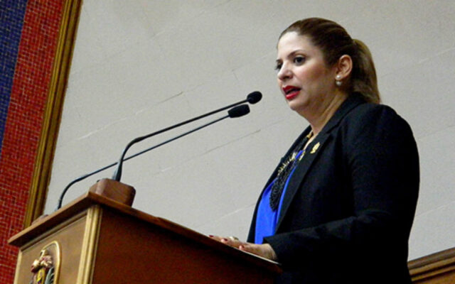 Nora Bracho: Mientras Maduro reabre casinos, Venezuela se acerca a otro apagón general
