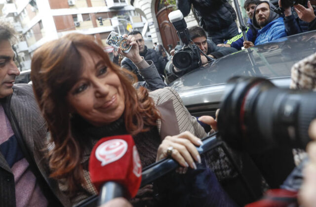 Cristina Fernández se presenta ante los tribunales este lunes
