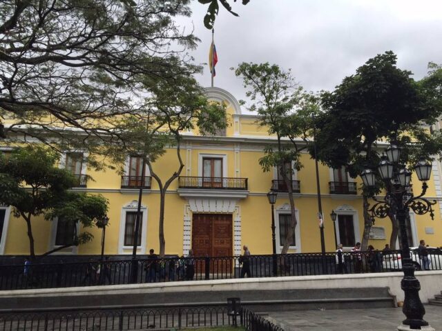 Cancillería de Maduro se solidarizó con Perú por terremoto