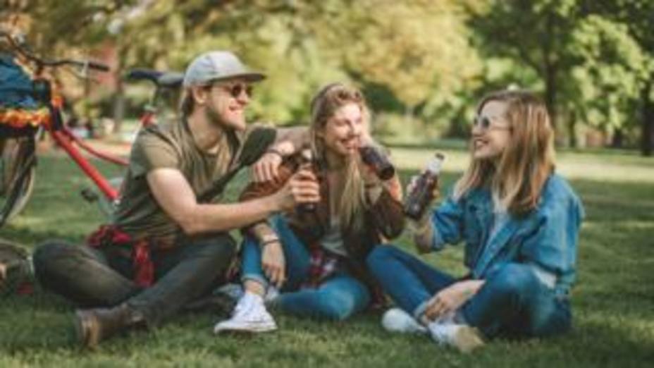 una-ciudad-cerveza-helado-por-viajar-bicicleta-transporte-publico_256995.jpg
