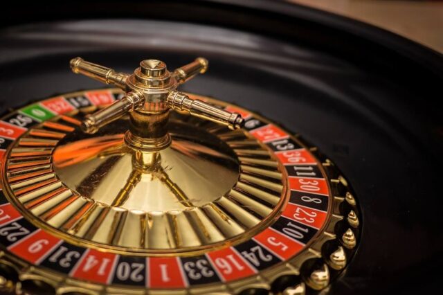 La Unión Europea destapó un fraude de fondos de investigación que terminaron en un casino