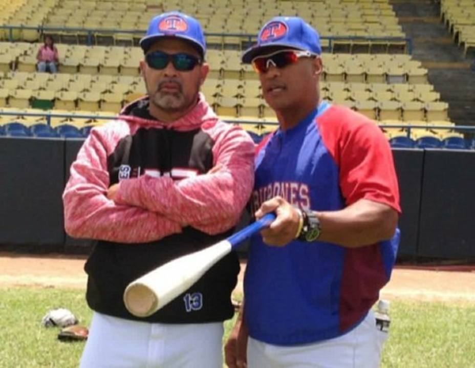 tiburones-afrontan-campana-hambrientos-titulo_255235.jpg