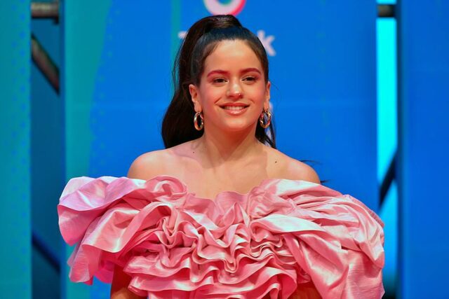 Rosalía le pisa los talones a J Balvin en los Latin Grammy