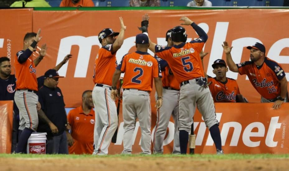 luis-sardinas-paralizo-tiburones-guaira-dio-victoria-caribes_264621.jpg