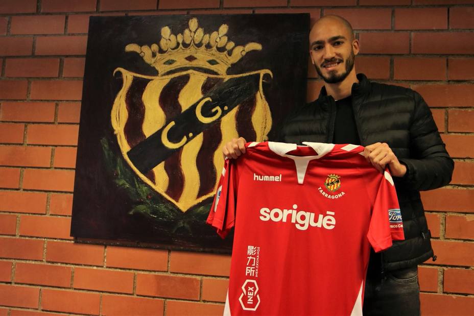 mikel-villanueva-jugara-cedido-nastic_265747.jpg