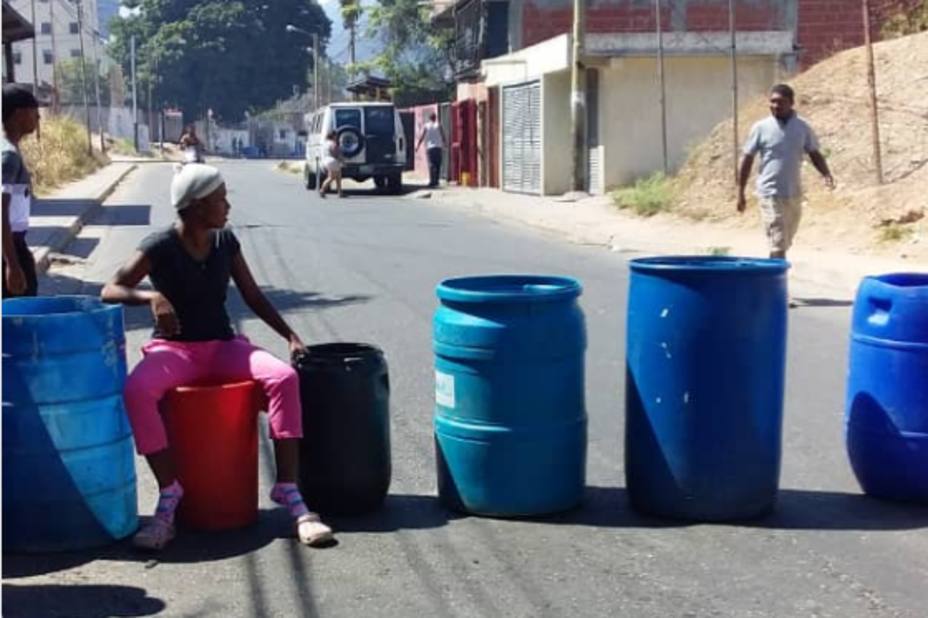 Vecinos protestaron en Caucagüita por falta de agua - EL NACIONAL