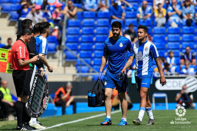 Roberto Rosales salió lesionado en victoria del Espanyol