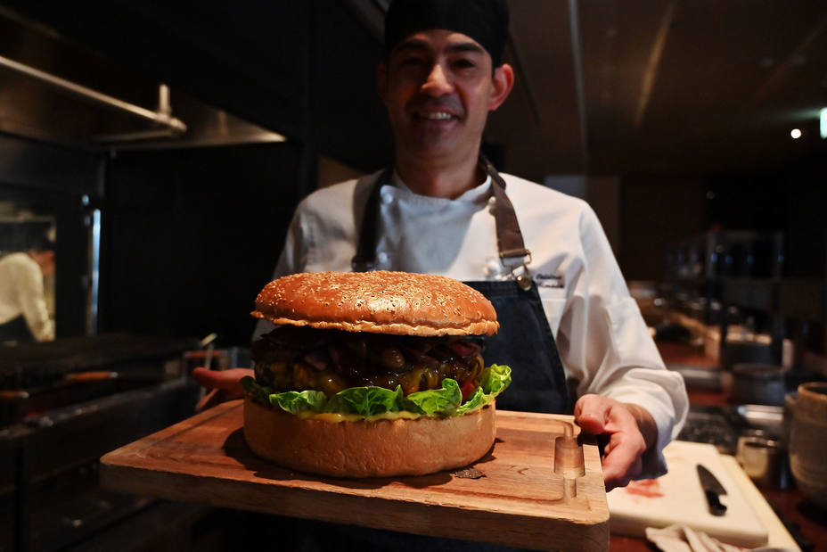 que-ingredientes-tiene-hamburguesa-que-venden-japon-por-903-dolares_277718.jpg