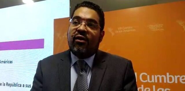 Designan a Winston Flores embajador de Venezuela ante Bolivia