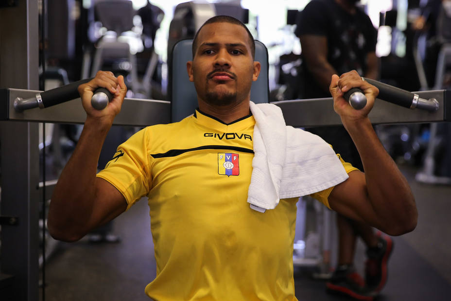salomon-rondon-incorporo-concentracion-vinotinto_283448.jpg
