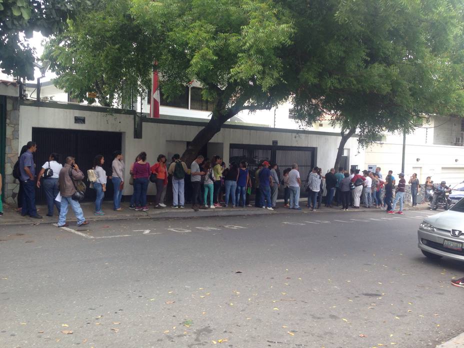 visado-peruano-genera-confusion-entre-venezolanos_285967.jpg