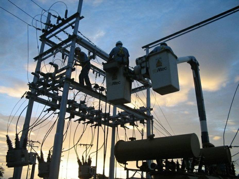 Recuperación eléctrica en Venezuela requiere hasta 40.000 millones de dólares, según experto