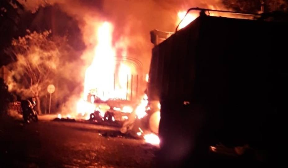 eln-quemo-dos-camiones-antioquia-una-cobarde-accion_289508.jpg