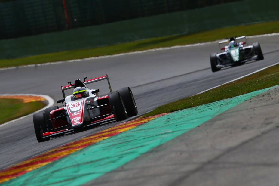 manuel-maldonado-subio-podio-spa-francorchamps_289427.jpg