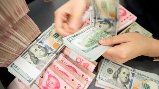 ¿Por qué la devaluación del yuan dispara el precio del dólar?