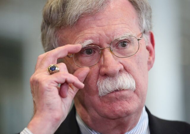 Estados Unidos acusa a un iraní de intentar asesinar a John Bolton