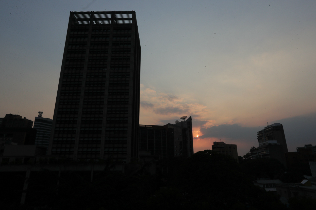 Crecen críticas por falta de detalles del plan eléctrico en Venezuela