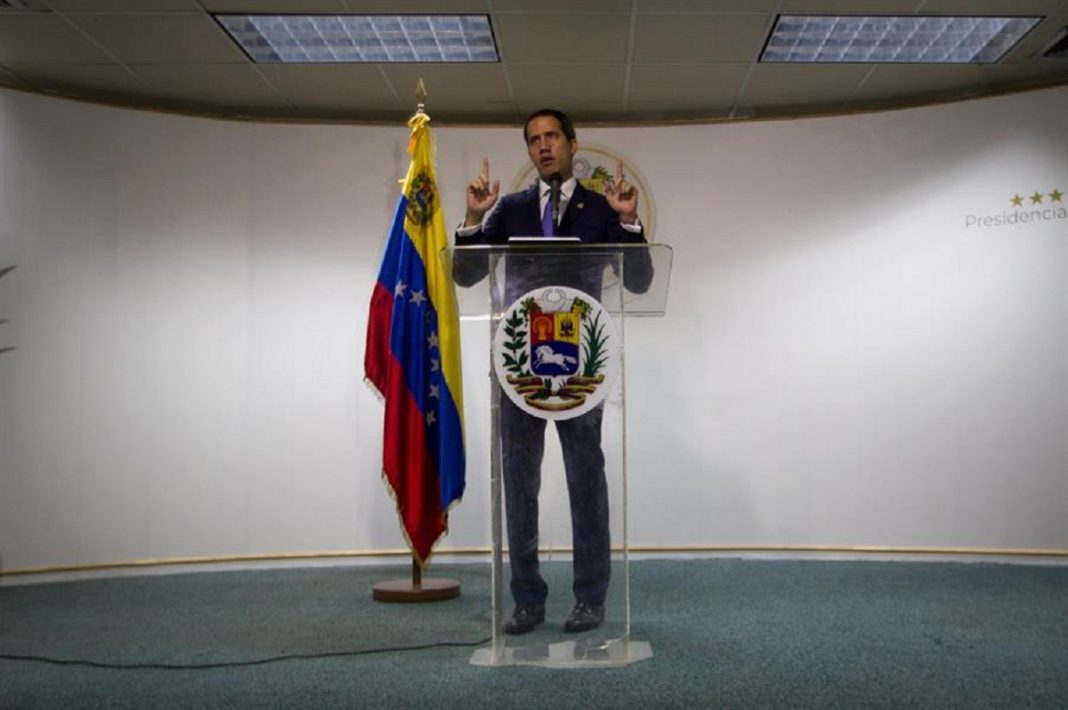 Juan Guaidó asegura que mantiene contactos con miembros de la Fuerza Armada Nacional
