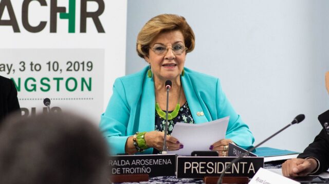 CIDH insta a Colombia a exhumar e identificar restos hallados en fosa común