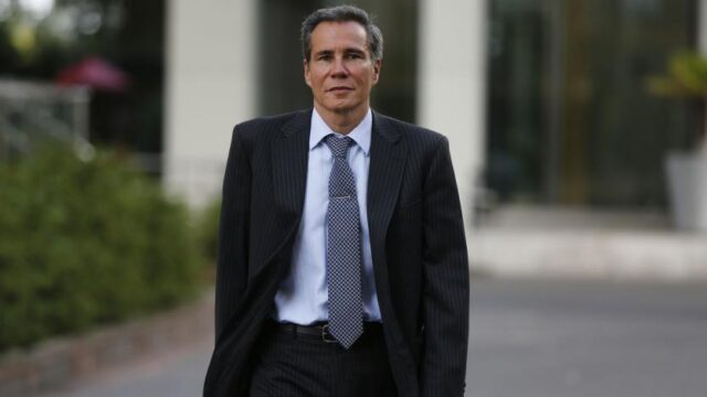 Gobierno argentino revisará peritaje que determinó que Nisman fue asesinado