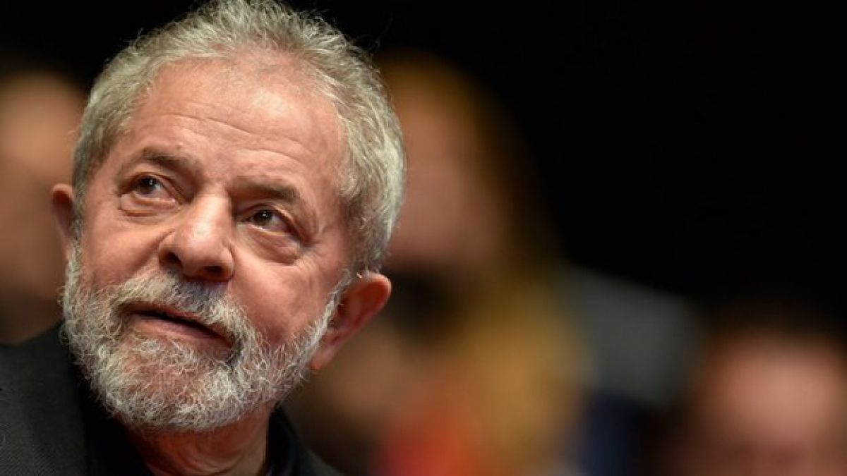 Lula agradece título de ciudadano honorífico de París en momento difícil