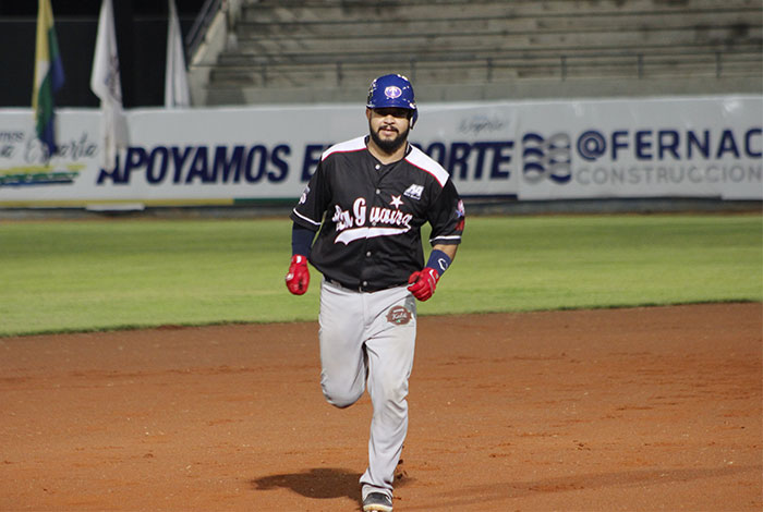 Luis Villegas Tiburones