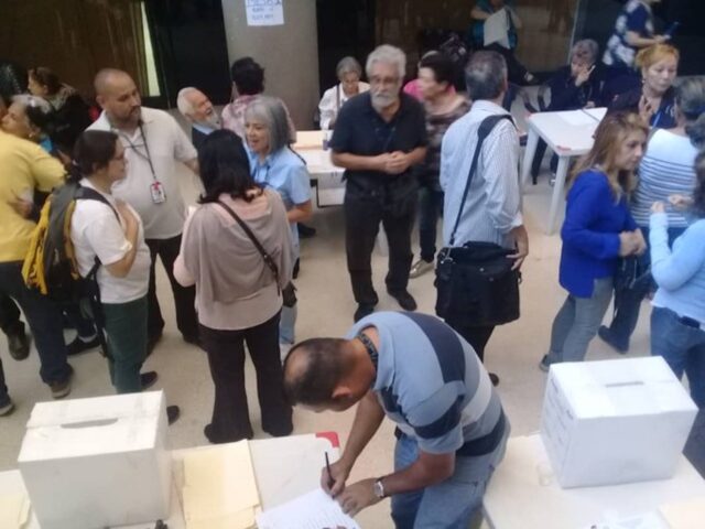Con 841 votos, docentes de la UCV rechazaron sentencia del TSJ para elecciones en febrero