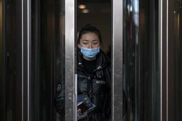 Cuatro miembros de una familia china infectados por coronavirus en Emiratos