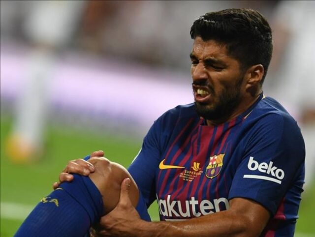La lesión de Suárez pone a correr al Barcelona para sustituirlo