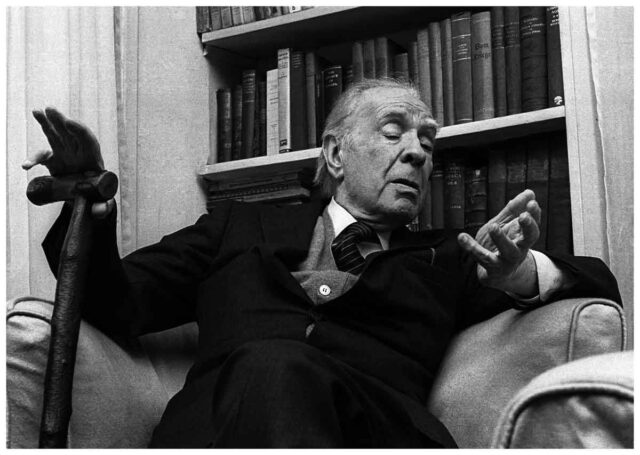 En "Elogio de la sombra" está todo Borges