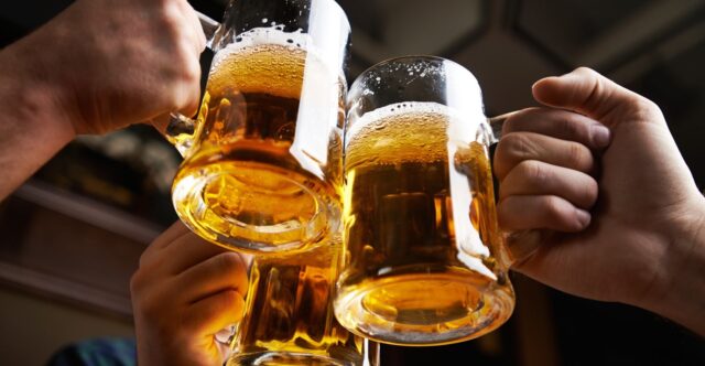 Brasil confirmó que ocho marcas de cerveza tienen toxinas que causaron cuatro muertes
