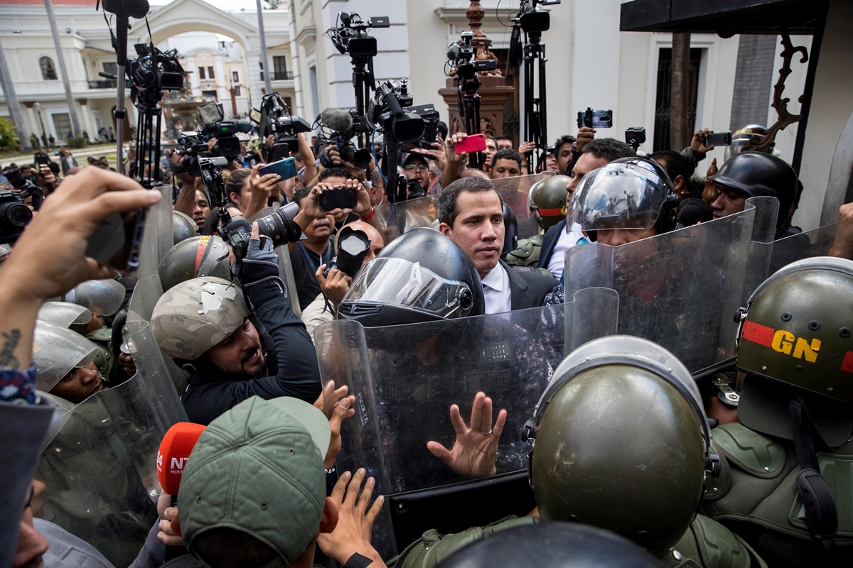 Juan Guaidó, Palacio Federal Legislativo,periodistas colectivos