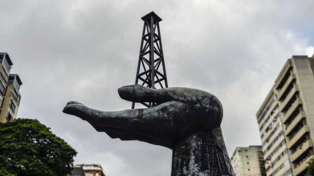 Oficial: El régimen renueva cúpula de Pdvsa, pero mantiene a Manuel Quevedo