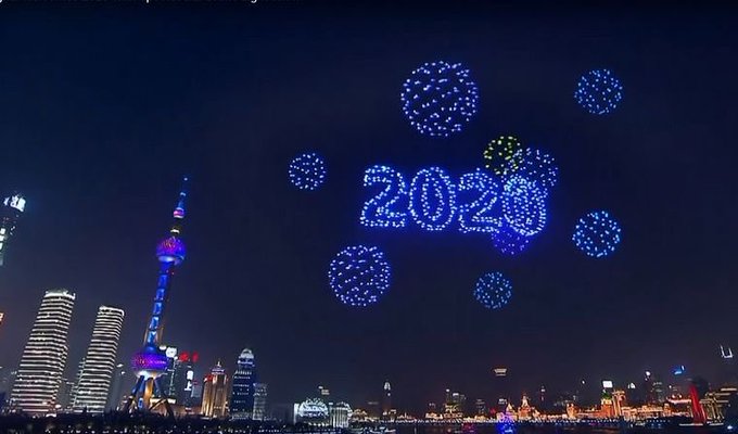 Shanghai sustituyó los fuegos artificiales por tecnología de drones