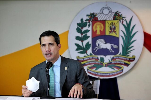 Guaidó repudió el allanamiento contra la casa de los padres del procurador especial
