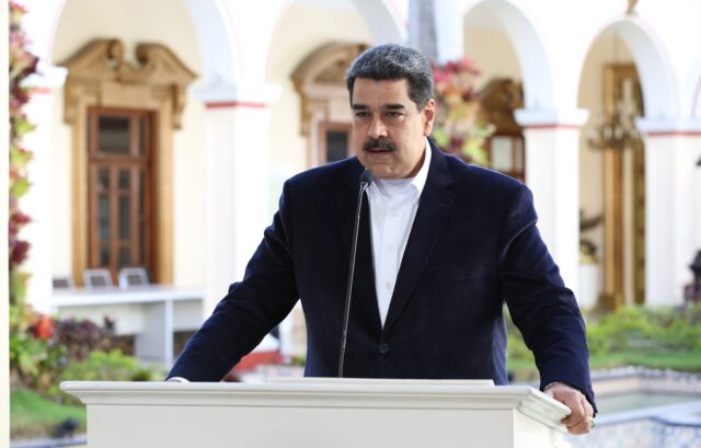 Maduro anunció la entrega del Bono del Coronavirus a través del carnet de la patria