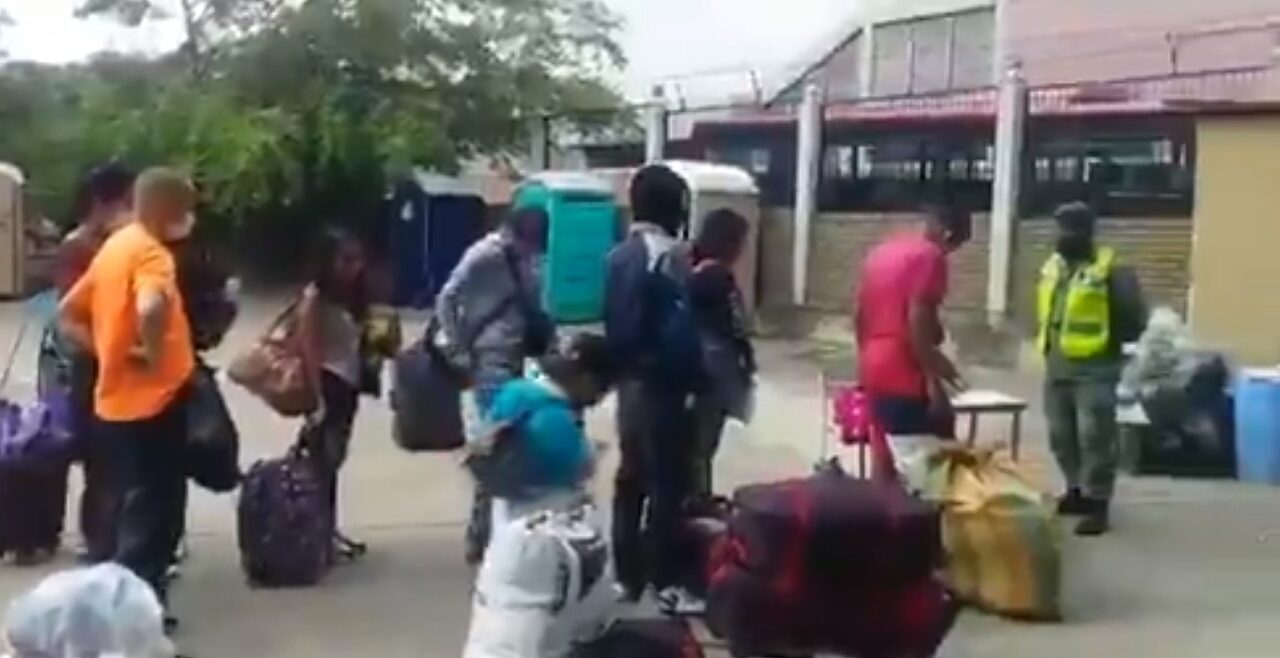 [VIDEO] 810 venezolanos repatriados retornan a sus hogares desde esta mañana
