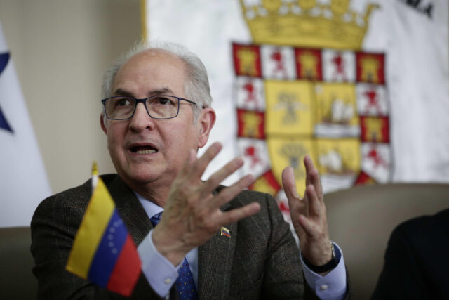 Ledezma aseguró que división dentro de la oposición beneficia a Maduro